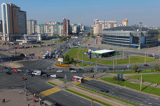 Санкт-Петербург. Перекрёсток улицы Коллонтай с Российским проспектом, проспектом Пятилеток и проспектом Большевиков. (2014 год). Редакционное фото, фотограф Александр Тарасенков / Фотобанк Лори