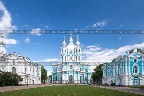 Санкт-Петербург. Смольный собор летним днем. Редакционное фото, фотограф Литвяк Игорь / Фотобанк Лори