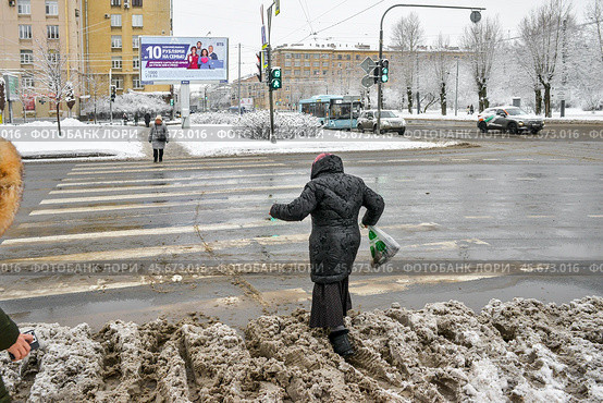 Санкт-Петербург зимой.  Улица Типанова и улица Ленсовета. Редакционное фото, фотограф Александр Алексеев / Фотобанк Лори