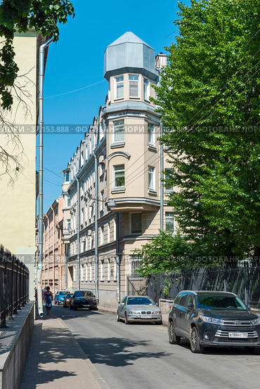 Щербаков переулок. (Доходный дом и бани А. К. Пурышева). Санкт-Петербург (2019 год). Редакционное фото, фотограф Александр Щепин / Фотобанк Лори