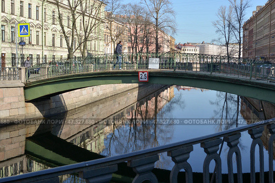Сенной мост через канал Грибоедова в Петербурге (2016 год). Стоковое фото, фотограф Александр Алексеев / Фотобанк Лори