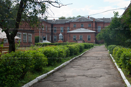 Школа-интернат, город Духовщина, Смоленская область (2012 год). Стоковое фото, фотограф Вячеслав Палес / Фотобанк Лори