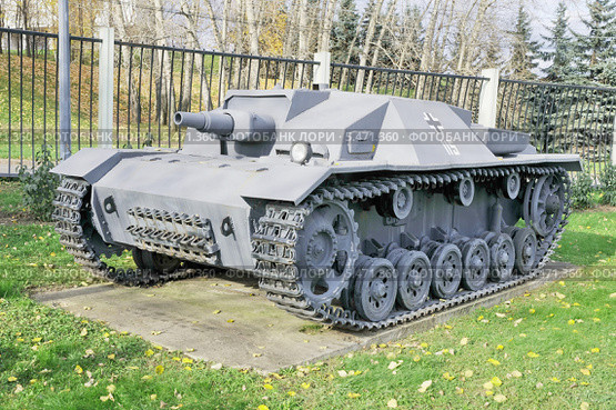 Штурмовое орудие Sturmgeschütz Ausf.A (StuG III Ausf.A). Музей военной техники на Поклонной горе в Москве (2013 год). Редакционное фото, фотограф stargal / Фотобанк Лори