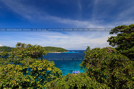 Similan Islands on a sunny day. Стоковое фото, фотограф Емельянов Евгений Викторович / Фотобанк Лори