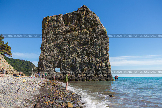 Скала Парус в Прасковеевке, Черное море (2017 год). Стоковое фото, фотограф Алексей Шматков / Фотобанк Лори