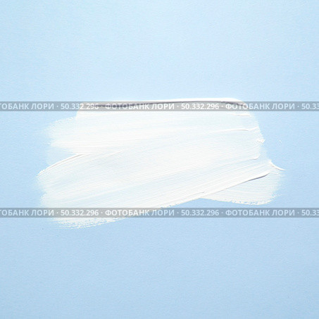 smeared white paint blue. High resolution photo. smeared white paint blue. High quality photo. Стоковое фото, агентство Ingram Publishing / Фотобанк Лори