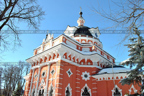 Смоленская церковь. Город Ивантеевка Московской области (2013 год). Стоковое фото, фотограф lana1501 / Фотобанк Лори