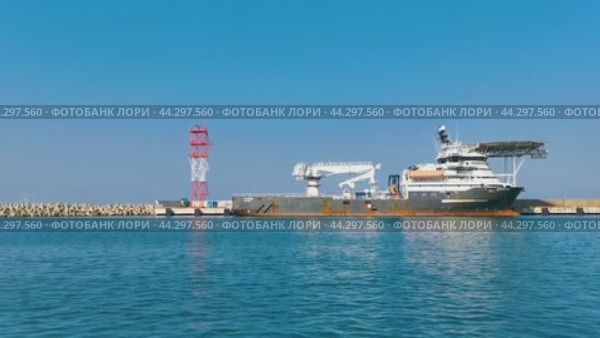Сочи. Прогулка на катере. открытое море. выход из порта (2024 год). Стоковое видео, видеограф Сергей Татаринцев / Фотобанк Лори