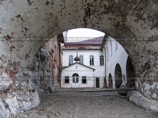 Соловки. На территории Соловецкого монастыря (2007 год). Редакционное фото, фотограф Т. З. / Фотобанк Лори
