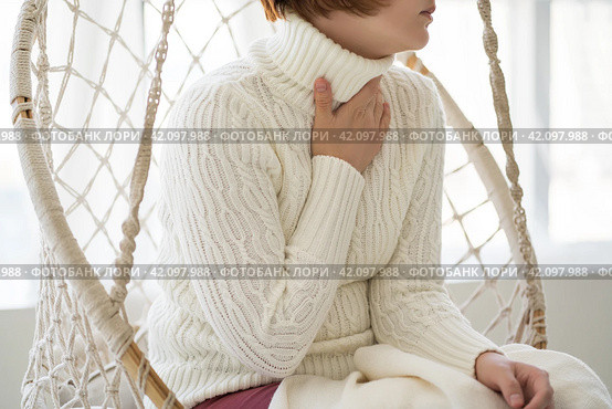 Sore throat and cough, woman with pain in neck at home. Стоковое фото, фотограф Станислав Тарко / Фотобанк Лори
