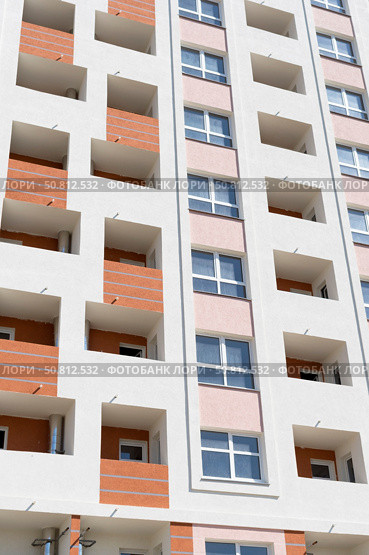 Современный многоэтажный красивый дом. Modern panel apartment building. Стоковое фото, фотограф Татьяна Д / Фотобанк Лори