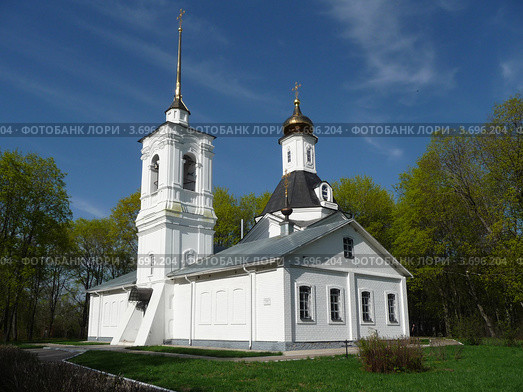 Спасо-Преображенская церковь в усадьбе Заборово (2011 год). Стоковое фото, фотограф Елена Орлова / Фотобанк Лори
