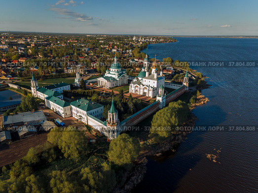 Спасо-Яковлевский Димитриев монастырь (2022 год). Редакционное фото, фотограф Julia Shepeleva / Фотобанк Лори