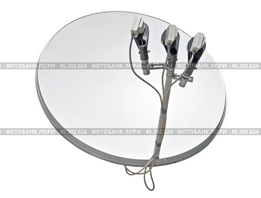 Спутниковая параболическая телевизионная антенна с усилителем сигнала. Satellite dish antenna isolated on white background. Стоковое фото, фотограф Татьяна Д / Фотобанк Лори