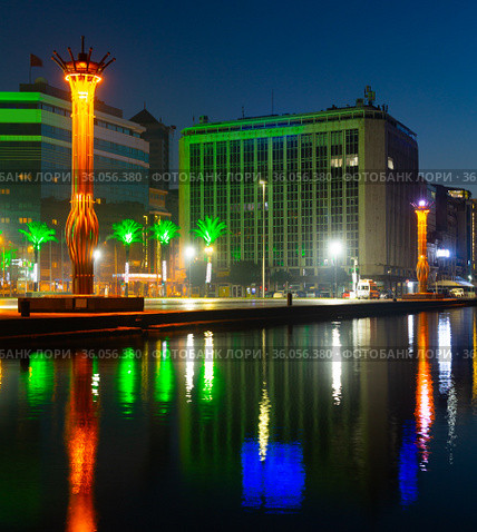 Square Cumhuriyet Meydani in Izmir, Turkey. Стоковое фото, фотограф Яков Филимонов / Фотобанк Лори