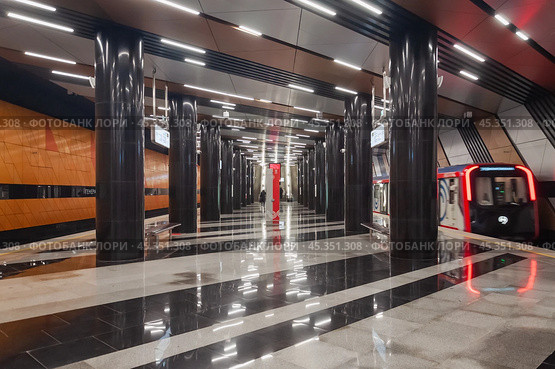 Станция "Генерала Тюленева" Московского метрополитена Троицкой линии. Редакционное фото, фотограф Алёшина Оксана / Фотобанк Лори