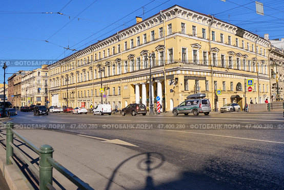 Старая петербургская кондитерская "С.Вольфъ и Т.Беранже" на Невском проспекте. Вид с Зеленого (Полицейского) моста. Санкт-Петербург. Редакционное фото, фотограф Александр Алексеев / Фотобанк Лори