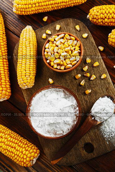 Starch and corn cob. Стоковое фото, фотограф Надежда Мишкова / Фотобанк Лори