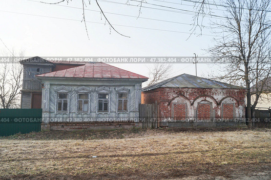 Старинный дом на улице 3-го Интернационала,47 в поселке Мстёра. Стоковое фото, фотограф Сергей Овчинников / Фотобанк Лори