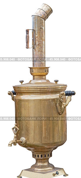 Старый большой латунный самовар на белом фоне. Old metallic big samovar on white background. Стоковое фото, фотограф Татьяна Д / Фотобанк Лори