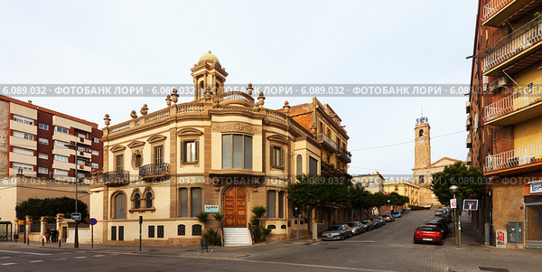 Street in Badalona, Spain. Редакционное фото, фотограф Яков Филимонов / Фотобанк Лори