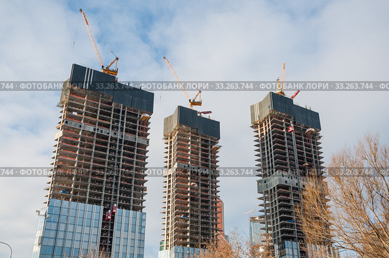 Строящийся жилой комплекс Capital Towers на Краснопресненской набережной (2020 год). Редакционное фото, фотограф Алёшина Оксана / Фотобанк Лори