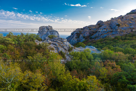 Summer mountain landscape: 681m Ilyas-Kaya and Sun Temple. View of Cape Aya, near Laspi, Crimea, (2020 год). Стоковое фото, фотограф Анна Кривицкая / Фотобанк Лори