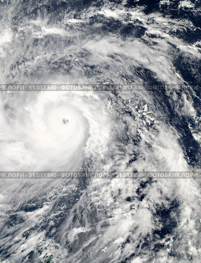 Super Typhoon Haiyan as it moved west toward the coast of the Philippines. Стоковое фото, фотограф Stocktrek Images, Inc. / ТАСС / Фотобанк Лори