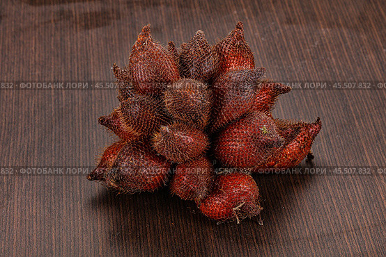 Sweet tropical exotic fruit - sala. Стоковое фото, фотограф Андрей Старостин / Фотобанк Лори