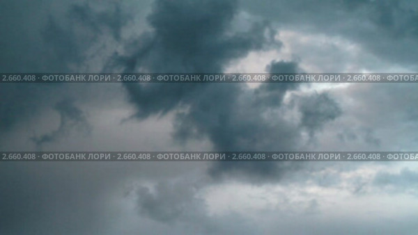 Таймлапс дождевого неба. Стоковое видео, видеограф ILLYCH / Фотобанк Лори