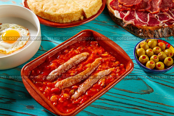 Tapas pisto con tomate ratatouille egg and sausage from Spain. Стоковое фото, агентство Ingram Publishing / Фотобанк Лори