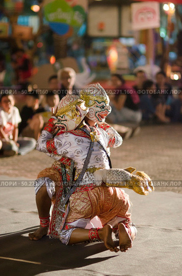 Thai Cultural Show Hanuman "Khon-Thai classical masked ballet , Thailand. Ramayana Story" Стоковое фото, агентство Ingram Publishing / Фотобанк Лори