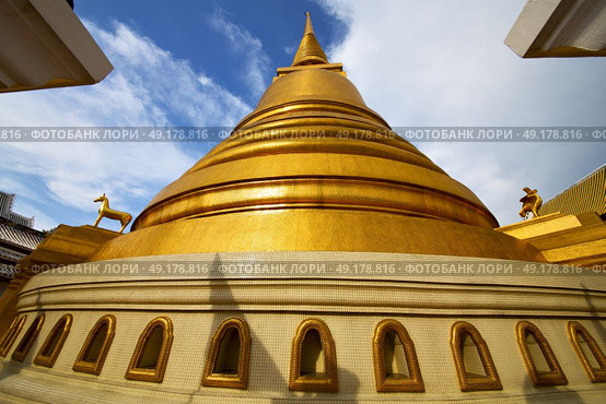 thailand bangkok abstract cross metal gold in the temple  roof window. Стоковое фото, агентство Ingram Publishing / Фотобанк Лори