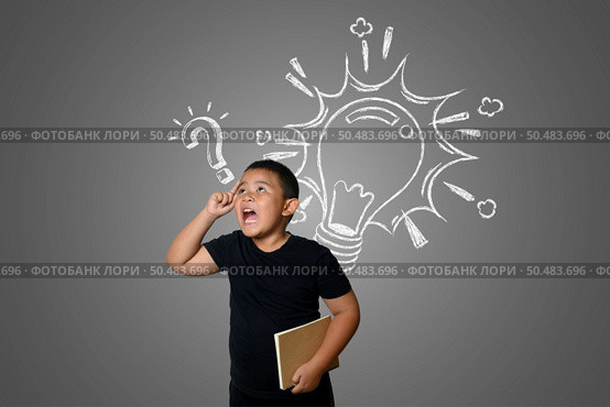 The boy is confused, not knowing where to go. Стоковое фото, агентство Ingram Publishing / Фотобанк Лори