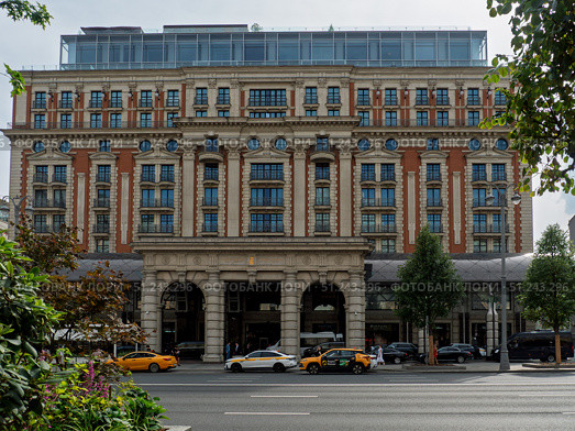 The Carlton 5-Star Luxury Hotel in Moscow. Редакционное фото, фотограф Sergakoff / Фотобанк Лори