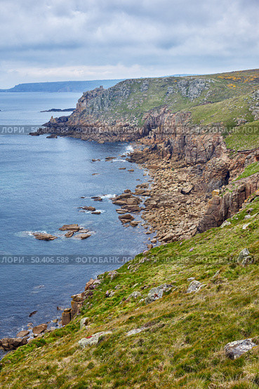 The coastline of the Mayon cliff at the end of the Penwith peninsula. Cornwall. England. GB (2009 год). Стоковое фото, фотограф Сергей Пристяжнюк (Serg Zastavkin) / Фотобанк Лори