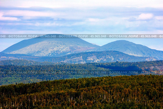 the highest peaks of the southern urals mount yamantau on an autumn day. Стоковое фото, фотограф Акиньшин Владимир / Фотобанк Лори