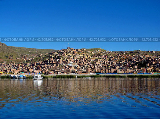 The marina in Puno on Lake Titicaca in Andes, Peru (2011 год). Стоковое фото, фотограф Сергей Стрелков / Фотобанк Лори