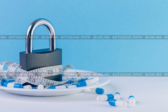 The prohibition of taking drugs for weight loss.Contraindications for treatment. Стоковое фото, фотограф Алексей Круковский / Фотобанк Лори