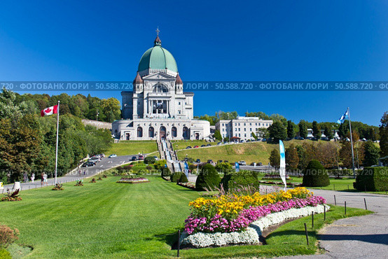 The Saint Joseph Oratory in Montreal, Canada is a National Historic Site of Canada. Стоковое фото, агентство Ingram Publishing / Фотобанк Лори