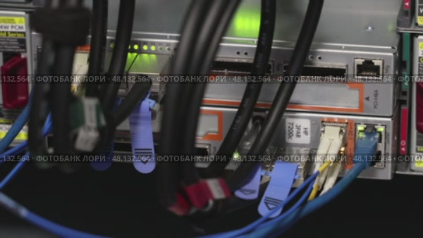 the server works in a large mining company. Стоковое видео, видеограф Алексей Сергеев / Фотобанк Лори