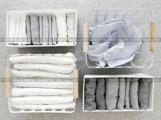 top view classify clothes 8. Стоковое фото, агентство Ingram Publishing / Фотобанк Лори