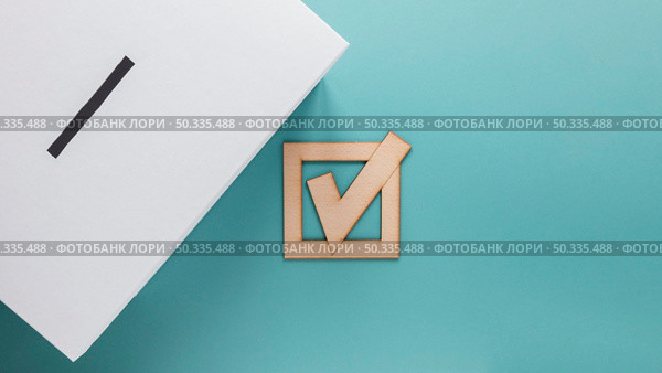 top view elections concept with copy space. Стоковое фото, агентство Ingram Publishing / Фотобанк Лори