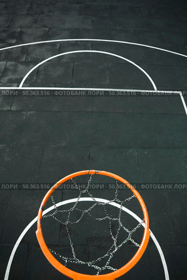 top view metallic basketball hoop. Стоковое фото, агентство Ingram Publishing / Фотобанк Лори