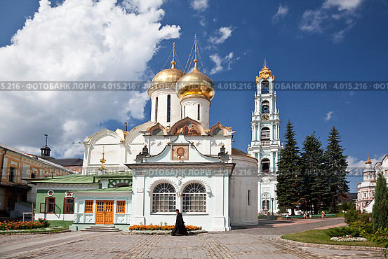 Троице-Сергиева лавра. Никоновский храм и колокольня (2010 год). Стоковое фото, фотограф Наталья Волкова / Фотобанк Лори