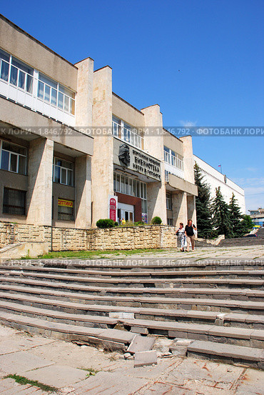 Центральная городская библиотека имени Максима Горького (2010 год). Стоковое фото, фотограф Анна Мартынова / Фотобанк Лори