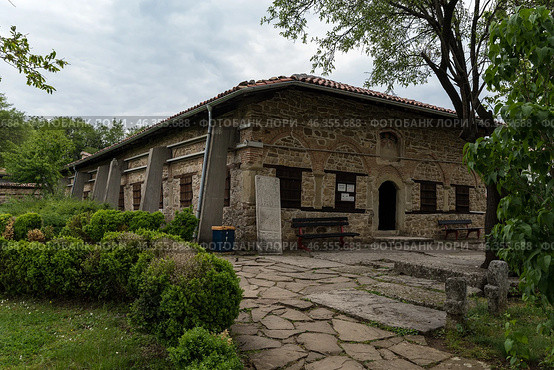 Церковь Рождества Христова, 16-17 века в Арбанаси, Болгария. Знаменита своими фресками. (2019 год). Стоковое фото, фотограф Дымов Игорь / Фотобанк Лори