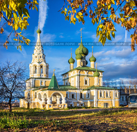 Церковь Рождества Иоанна Предтечи в Угличе. The Church of the Nativity of St. John the Forerunner in Uglich. Стоковое фото, фотограф Baturina Yuliya / Фотобанк Лори
