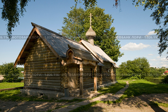 Церковь св. вмч. Димитрия Солунского. Старая Ладога (2009 год). Редакционное фото, фотограф Александр Алексеев / Фотобанк Лори