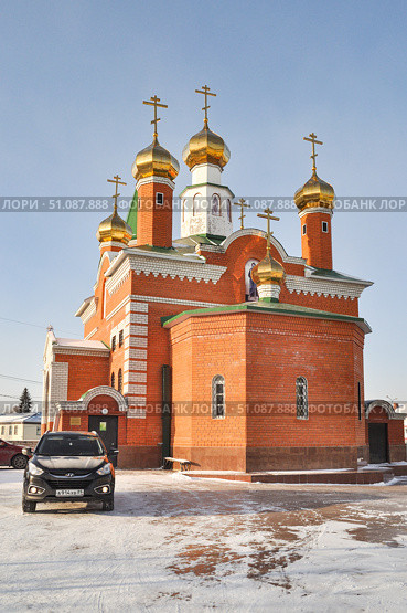 Церковь Святотроицкая. Село Нижняя-Тавда. Тюменская область (2019 год). Редакционное фото, фотограф Александр Тараканов / Фотобанк Лори